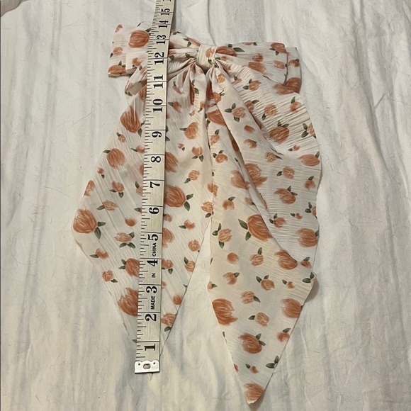 Floral Hair Bow - Picture 4 of 5